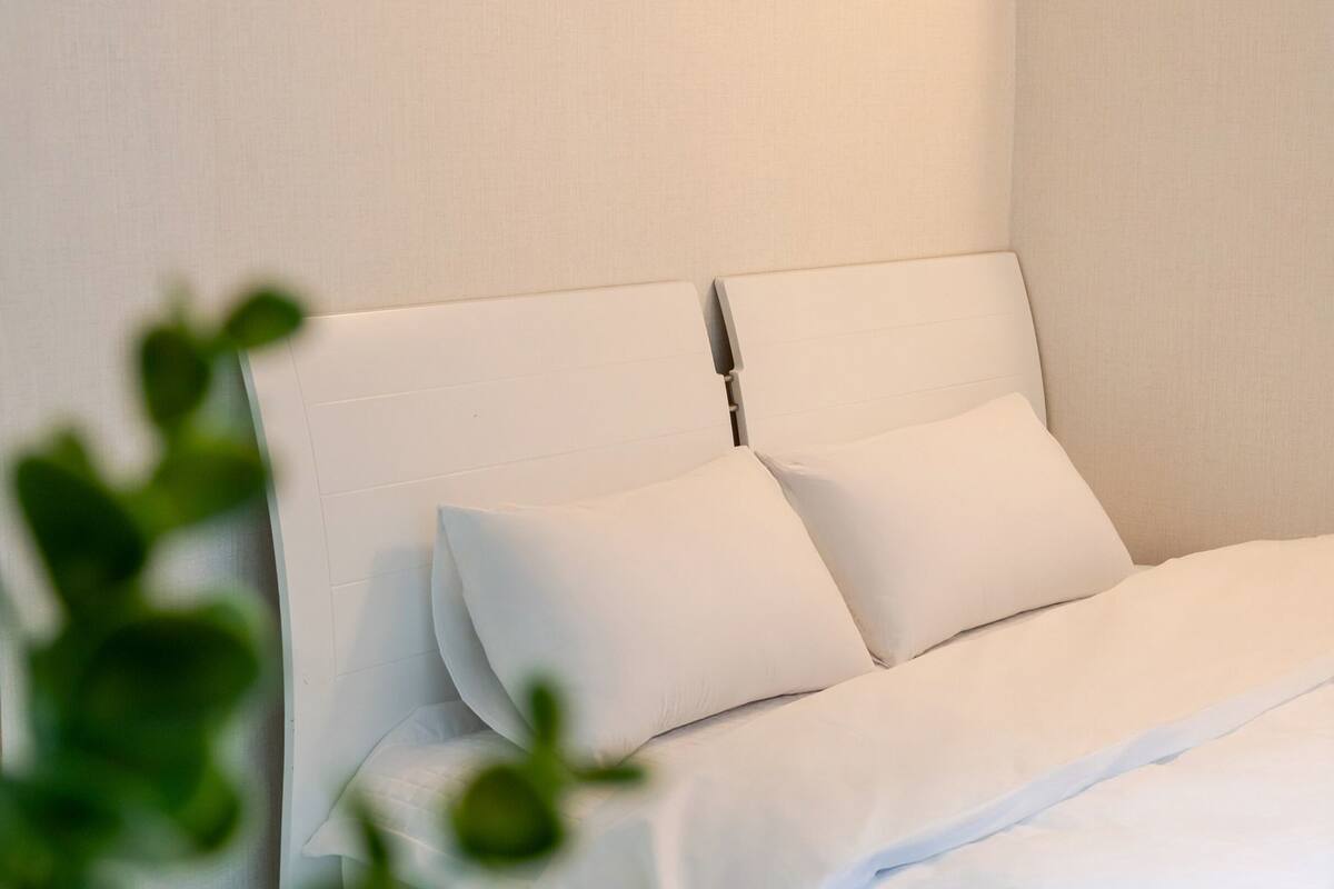 Habitació bàsica, 1 dormitori (605(Bed/NoCooking/Pet Charged apply)) | 1 dormitori i wifi gratuïta 