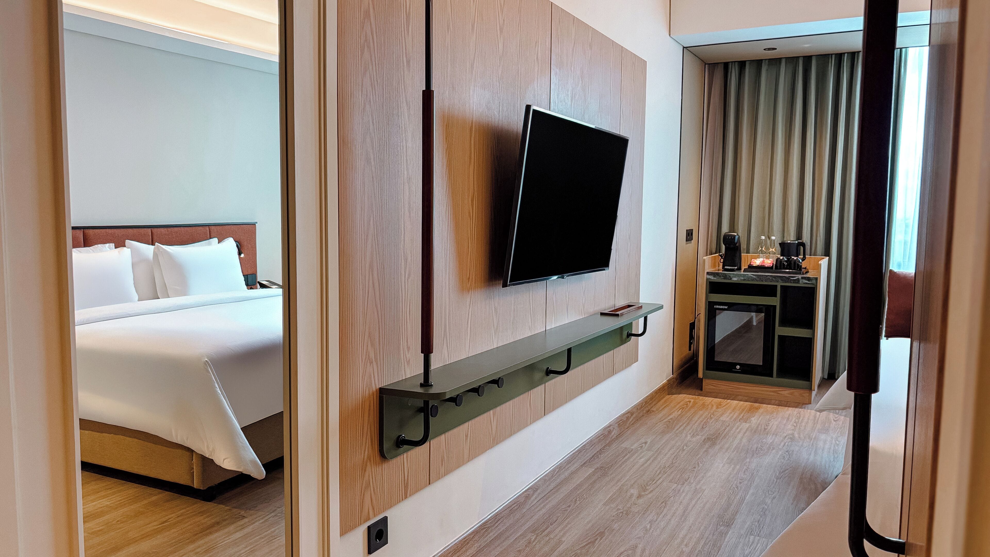 华丽客房 | 浴室 | 淋浴设施、吹风机、毛巾、肥皂