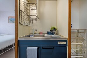 Hair dryer, towels, soap, shampoo - Modern Living Tokyo Nakano 307, uphill residence (中野区沼袋 1-19-7)
