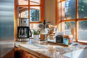 Interior - Fireplace, forest views, 10 min to ski, game room, pet friendly (Tahoe Vista)