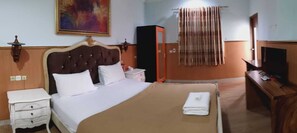 Basic Double Room | Free WiFi
