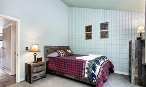 WiFi, bed sheets - 2-bedroom and more townhome in the heart of Wintergreen (Wintergreen Resort)