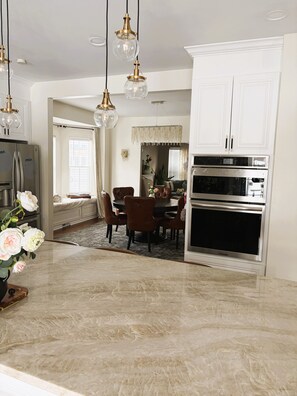 Microwave, oven, stovetop, dishwasher - Stunning World Cup Luxury Home w/ Private Pool, Sleeps 18, Ideal for Groups (Washington Township)