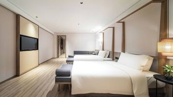 Executive Double Room | Desk, laptop workspace, blackout curtains, iron/ironing board