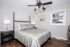 4 bedrooms, desk, iron/ironing board, free WiFi - Fenton STL 4BR/3BA • Sleeps 8 • Lindbergh Schools (Fenton)
