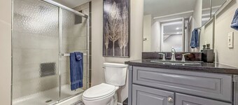 Fenton STL 4BR/3BA • Sleeps 8 • Lindbergh Schools