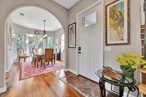 Dining - Waterfront Mansion Sleeps 9 | Hot Tub & Kayaks! (Terra Ceia)