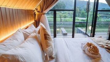 Cabane, vue lac | Wi-Fi gratuit, draps fournis