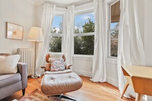 TV - Charming South Orange Family Home near NYC (South Orange Village)
