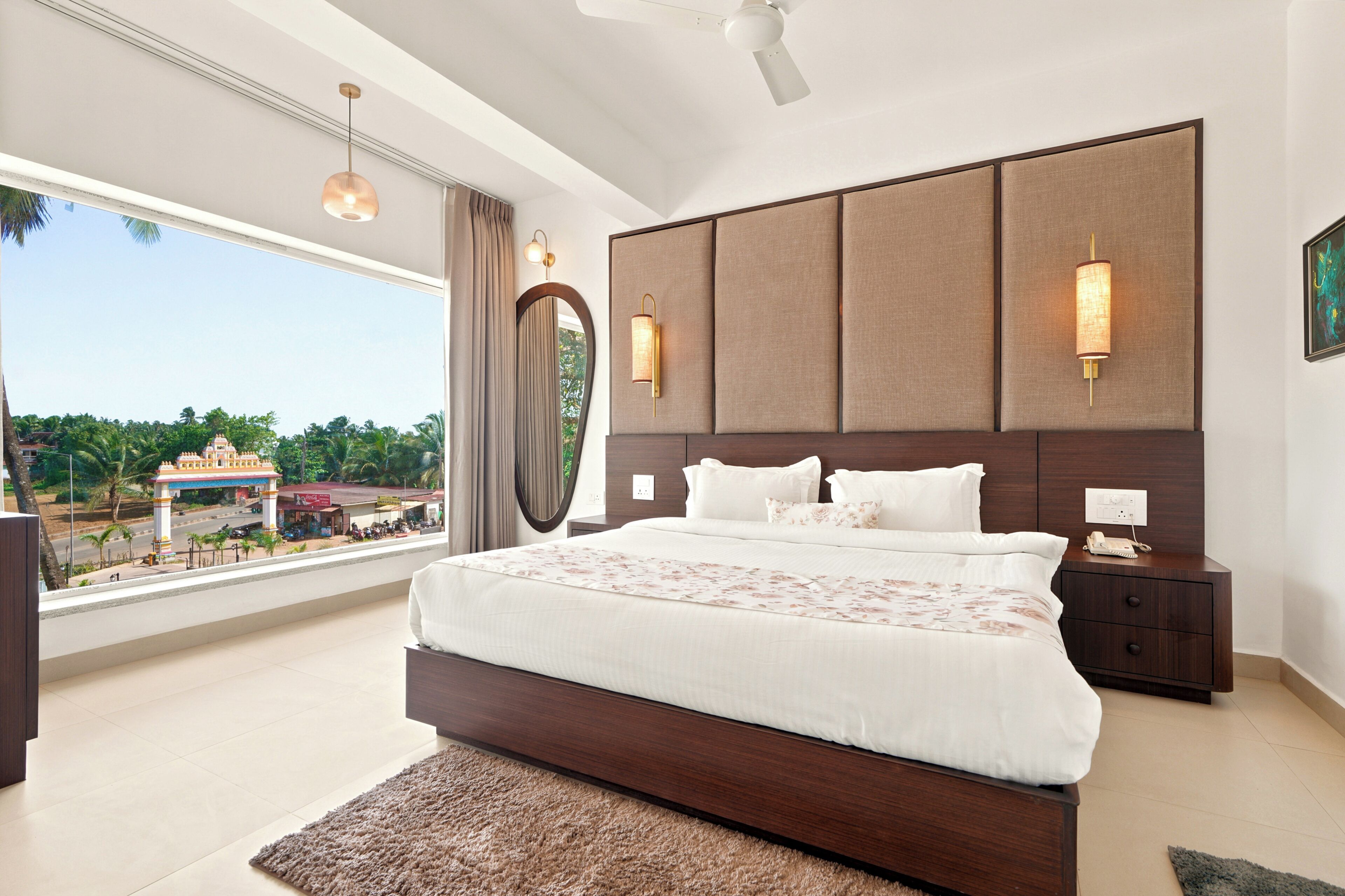 Premium Suite | Iron/ironing board, free WiFi