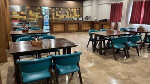 Restaurant - Kasa Hotel (Gandhinagar)