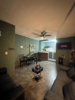 تلفزيون ذكي