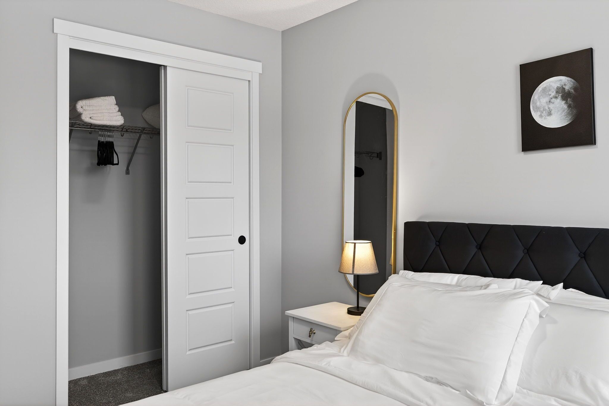 3 makuuhuonetta, silitysrauta/-lauta, Wi-Fi, vuodevaatteet