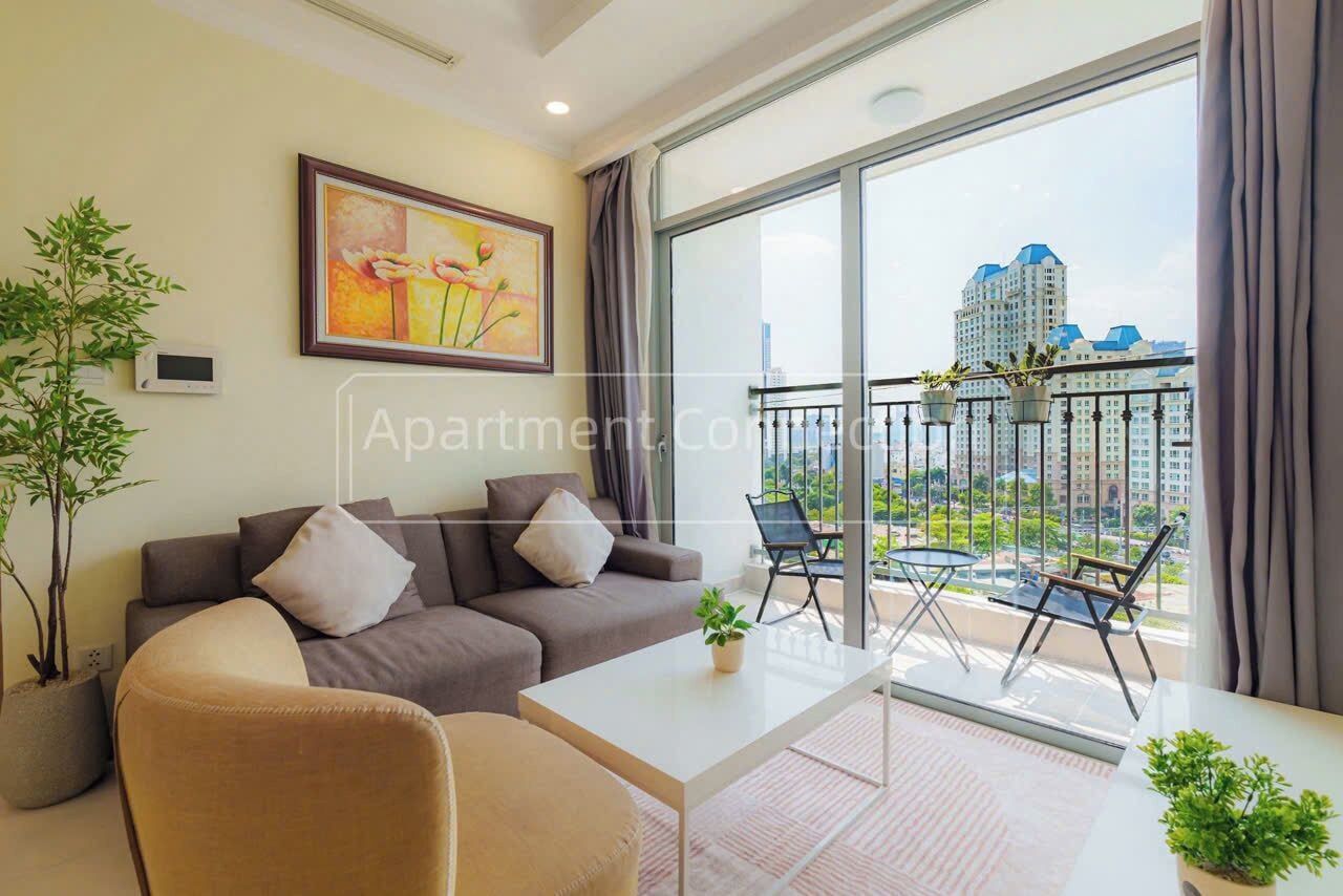 City Apartment, 1 Bedroom, Balcony, City View | Living area