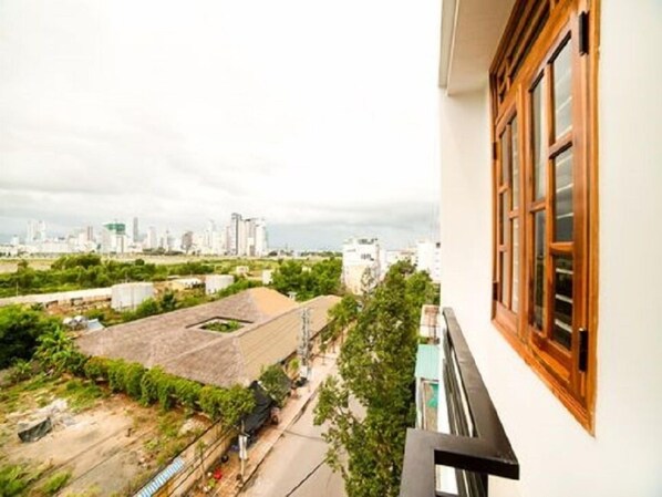 Living area - Hani's Hotel (Ho Chi Minh City)