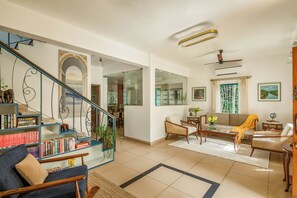 Villa, 3 Schlafzimmer, Balkon, Poolblick | Wohnbereich