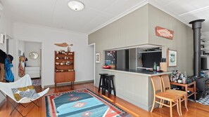 Bar (on property) - The Lonsdale House - Point Lonsdale (Point Lonsdale)