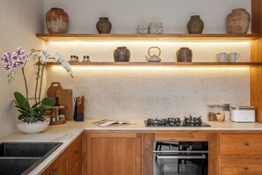 Villa Deluxe, vue piscine | Cuisine privée