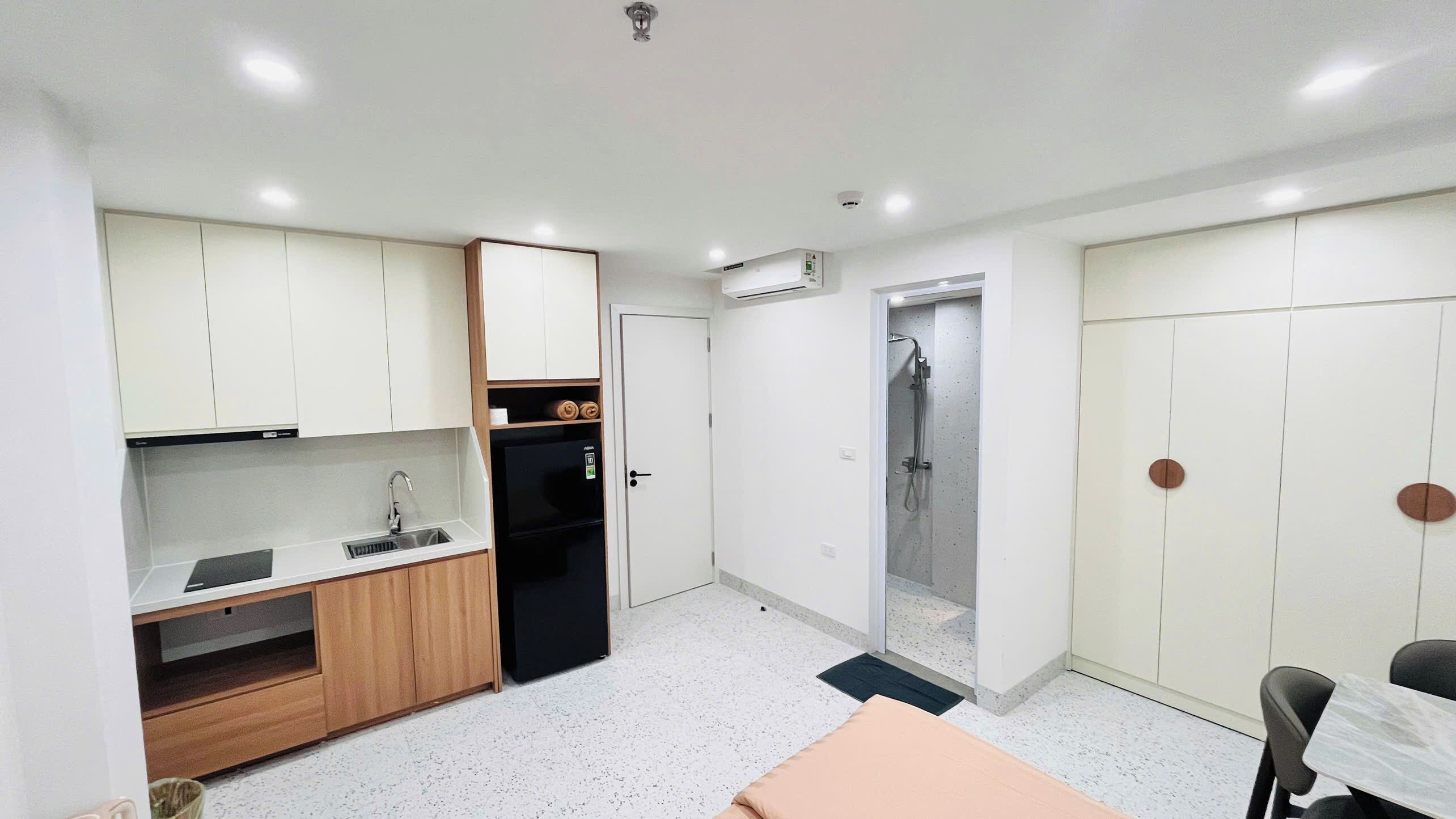 Studio | Meja kerja, Wi-Fi gratis, dan seprai linen