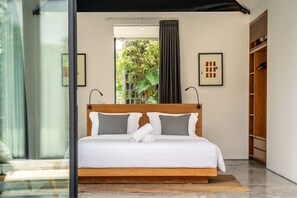 Cofres nos quartos, Wi-Fi de cortesia, roupa de cama