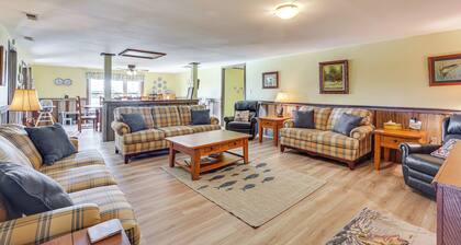 100-Acre Family Getaway in Kenbridge: Pets Welcome