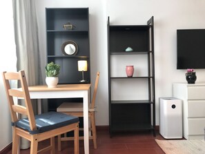 Comfort Studio Suite, Non Smoking | Living area | 42-inch LCD TV with cable channels - Innocondo Extended Stay Shanghai Changning Road (Shanghai)