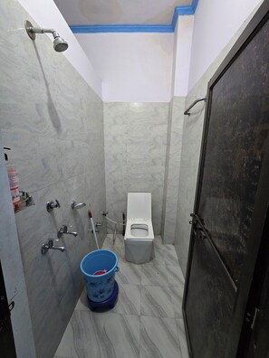 Bathroom - Avadh Dham Guest House (Ayodhya)