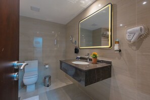 Superior Double Room | Bathroom - Grand Continent Hotel Dubai (Dubai)