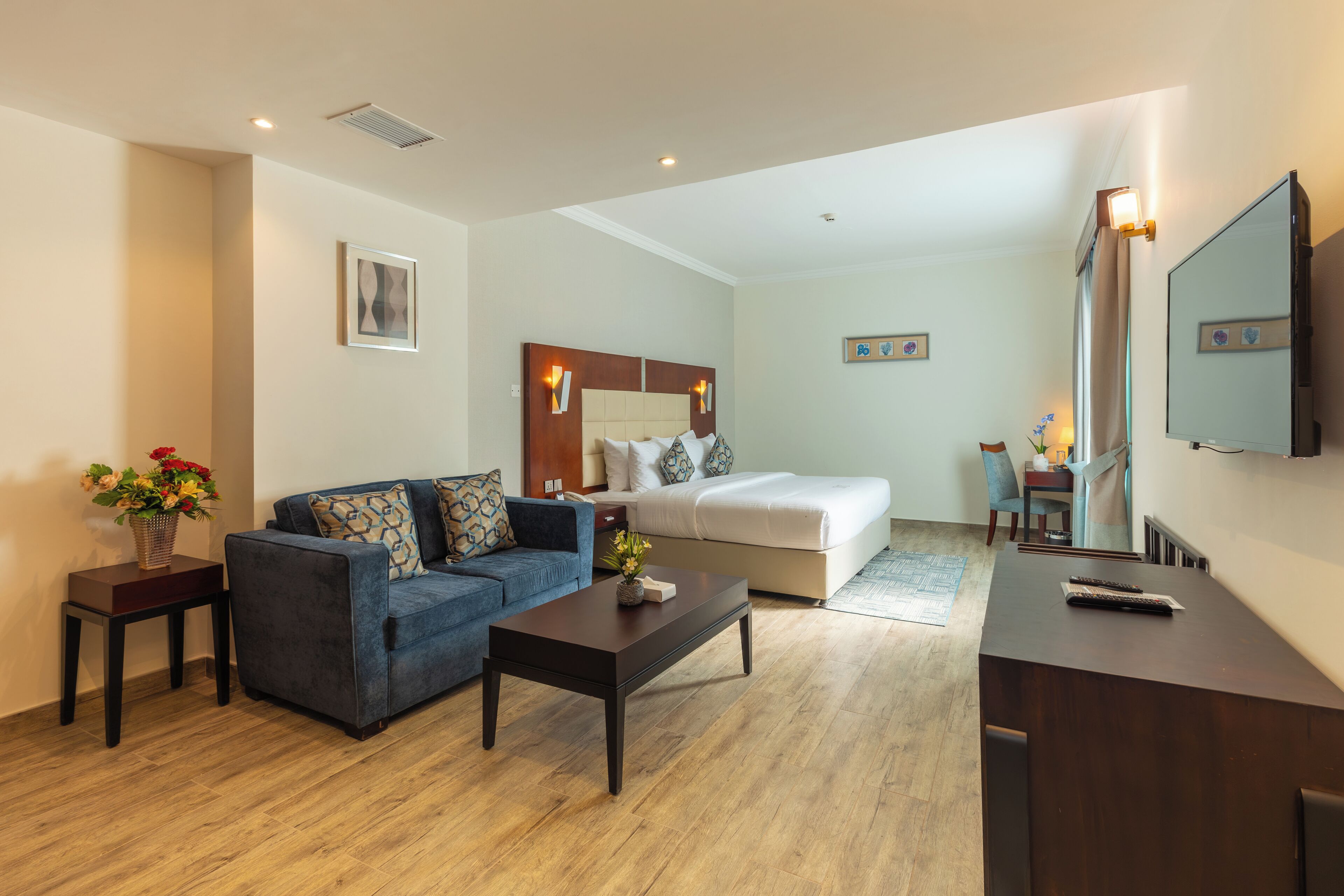 Luxury Double Room | In-room safe, desk, iron/ironing board, free WiFi