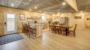 Unclassified image, 3 of 30, button - New-Build, Mtn-View White Sulphur Springs Home! (White Sulphur Springs)