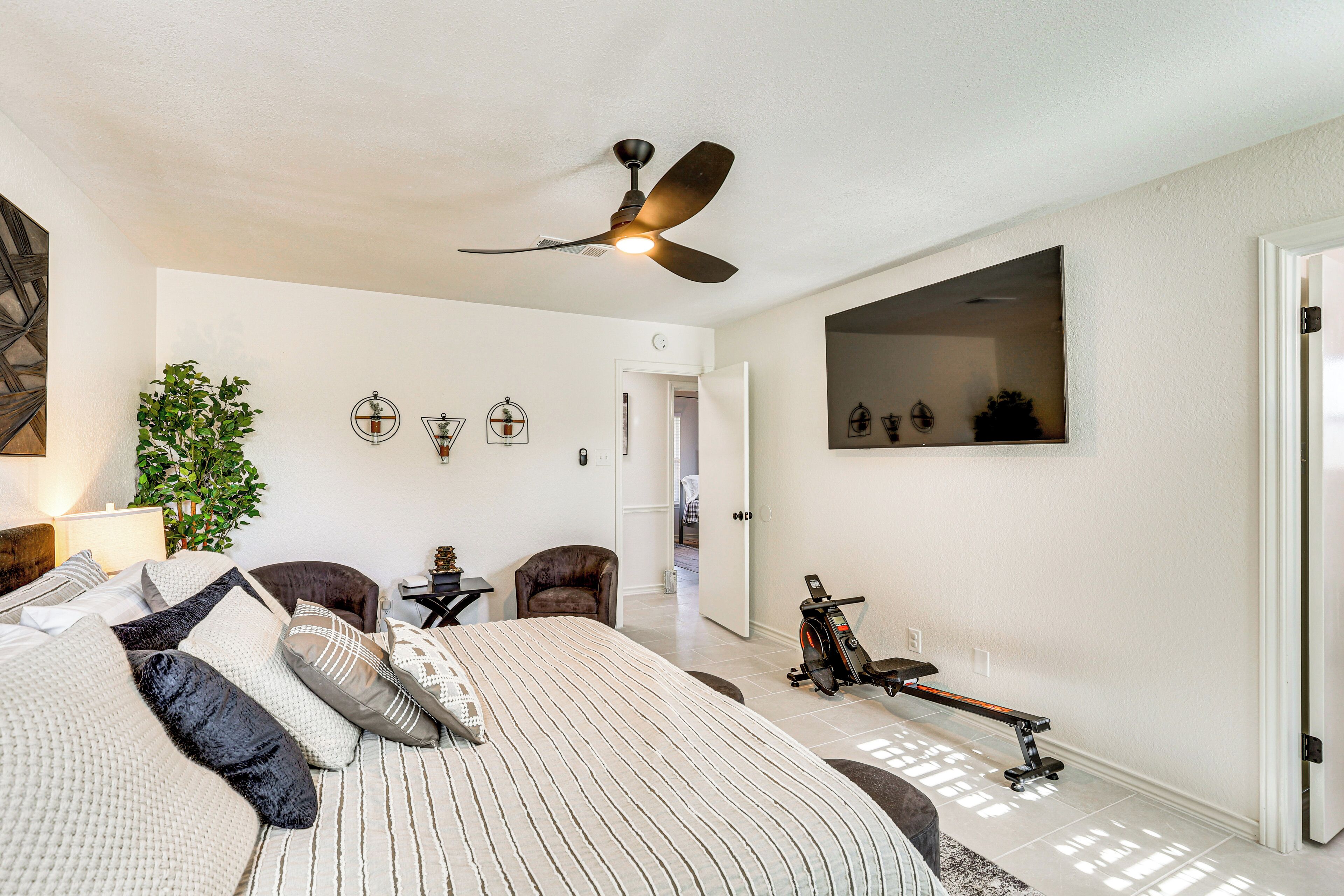 3 chambres, bureau, fer et planche à repasser, accès Internet