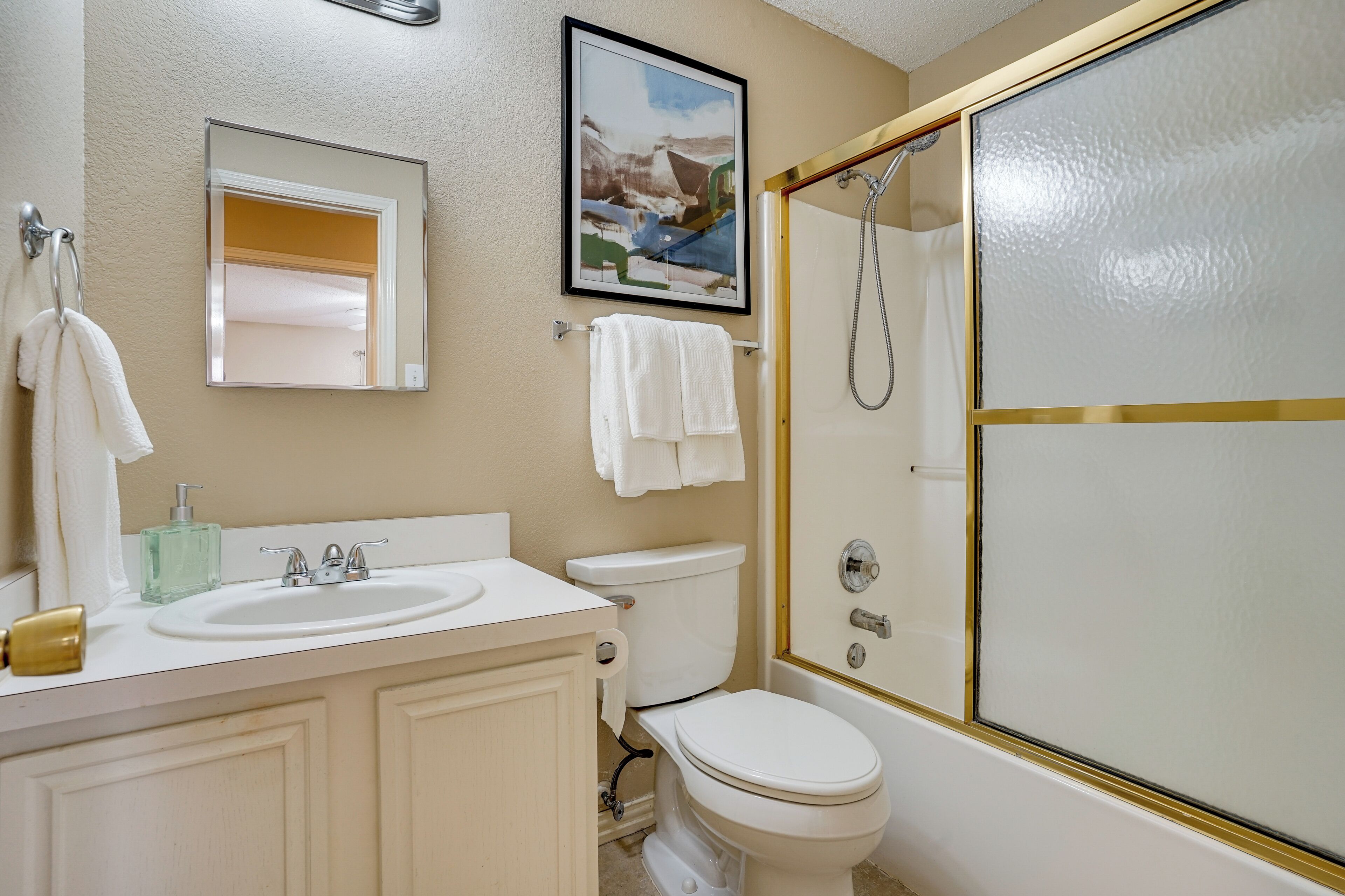 Full Bathroom