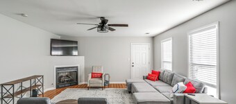 Work, Play & Visit Ole Miss! Cozy Escape Near Town