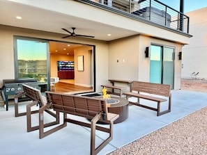 Terrace/patio - Luxury Townhome near Zion NP! Sleeps 21! Hot Tub! Resort Pool! Tesla Charging! (Washington)