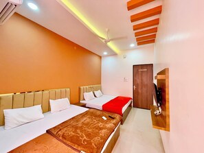 Premium bedding, desk, laptop workspace, free WiFi - Hotel T P Inn near Mahakaleshwar Temple (Ujjain)
