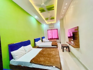 Premium bedding, desk, laptop workspace, free WiFi - Hotel T P Inn near Mahakaleshwar Temple (Ujjain)