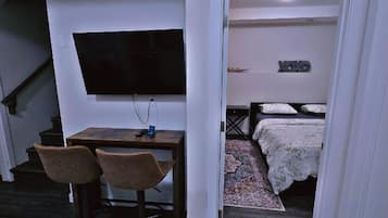 2 chambres, fer et planche Ă repasser, Wi-Fi, draps fournis