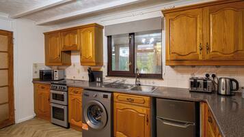Microwave, oven