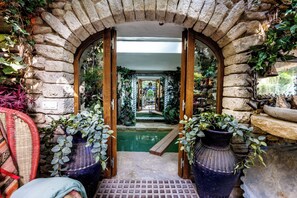 Exterior detail - The Pool House - Organic Charm & Pool (Goult)