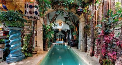 The Pool House - Organic Charm & Pool