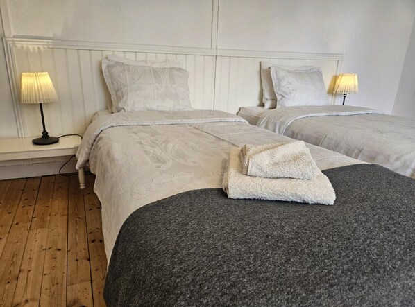 House - Real Swedish Country House is Ideal for Large Families (Skultuna)