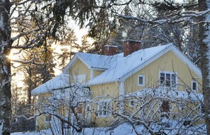House | Exterior - Real Swedish Country House is Ideal for Large Families (Skultuna)