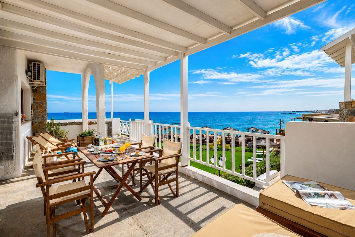 One Bedroom Suite with Sea View | ビーチ / オーシャン ビュー