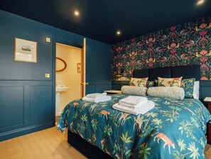 2 chambres, fer et planche à repasser, Wi-Fi gratuit