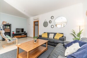 TV - APARTMENT PEROLA, Town Centre (Tavira)