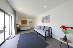 1 chambre, fer et planche à repasser, Wi-Fi gratuit