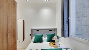 Bügeleisen/Bügelbrett, kostenloses WLAN, Bettwäsche