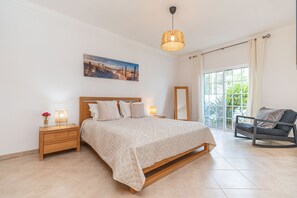 5 bedrooms, iron/ironing board, free WiFi - VILLA ROSA, Tavira Residential, Pezinhos (Tavira)
