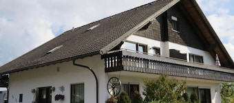 Room 'Gästezimmer 5' with Balcony and Wi-Fi