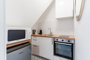 Fridge, microwave, oven, stovetop - Bright Studio 3P – Close to Deauville Beach (Deauville)